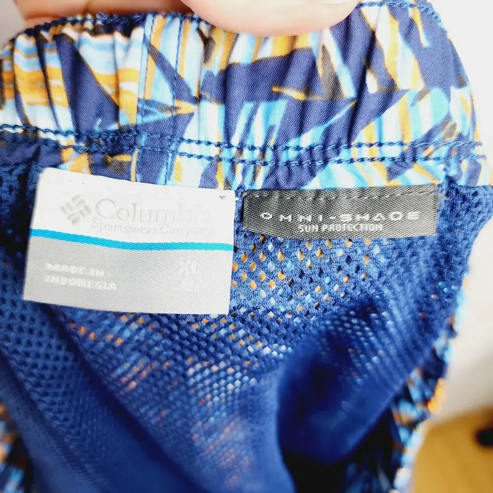 Columbia Omni Shade Swim Shorts Men's XL Blue Tropical Palm Print Lined Coastal